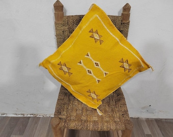 Moroccan silk cushion, aloe vera, yellow color