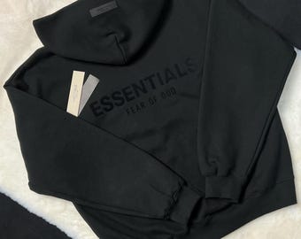 lioracstyle NWT Essentials Oversized Sweatshirt - All Black (SS22)
