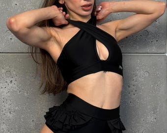 Black Cross Neck Crop Top And Ruffle High Waist Shorts Set, Exotic Pole Dancewear, Rave Dance Costume