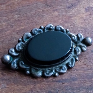 Vintage Estate Find Black Onyx and Silver Brooch Diaz Santoyo Mexico