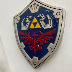 Zelda-sköld i trä