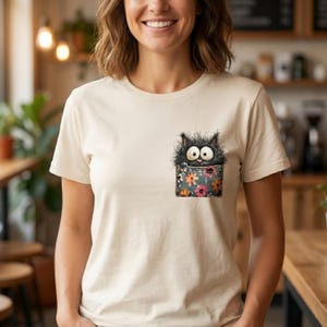 Rolig Scruffy Cat Pocket PNG, Kattunge Sublimeringsfil, Blommig T-shirt Design Clipart