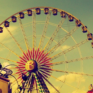 Cross Stitch Pattern - Vintage Ferris Wheel -  PDF - Instant Digital Download