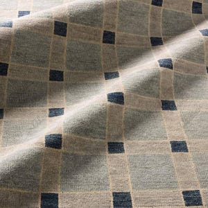 Hand knotted Grid Check Pattern Rug: Minimal Wool Area Decor Rug