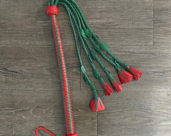 Handgefertigte Echt Leder Flogger Peitsche 18 Inch | BDSM Flogger | Fesselpeitsche | Spanking Peitsche | Peitsche | Multi Tail Lederpeitsche
