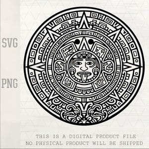 Könnte beinhalten: Ein kreisförmiges schwarz-weißes Grafikdesign, das den aztekischen Sonnenstein-Kalender mit einem zentralen Gesicht und komplizierten geometrischen Mustern zeigt. Das Bild enthält den Text SVG und PNG links sowie den Text THIS IS A DIGITAL PRODUCT FILE NO PHYSICAL PRODUCT WILL BE SHIPPED am unteren Rand.