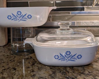 Juego vintage CorningWare Blue Cornflower – 2 fuentes para hornear P-1-B de 1 cuarto de galón + tapa de vidrio / Del horno a la mesa