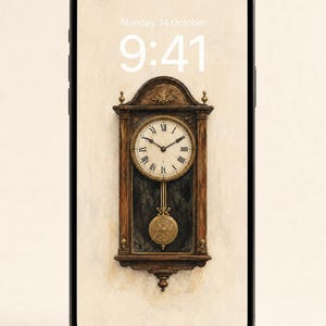 Può includere: Uno smartphone nero che mostra una schermata di blocco con un orologio digitale che segna le 9:41 e la data lunedì 14 ottobre. Lo sfondo presenta un'illustrazione centrata di un orologio da parete in legno marrone scuro con pendolo dorato.
