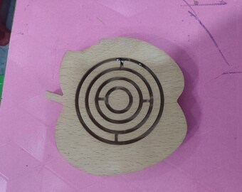 Wooden Leaf Maze Puzzle Toy – Handcrafted Brain Teaser Game