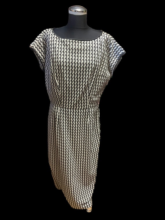 Vintage Black and White Wiggle Dress