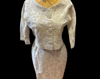 127. NEW Luxury The Golden Aura Brocade Golden Aura Power Suit – Regal Brocade Edition - Etsy Israel main image 4