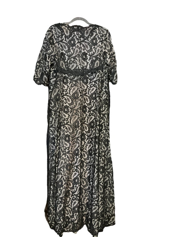 Vintage Peignoir - image 2