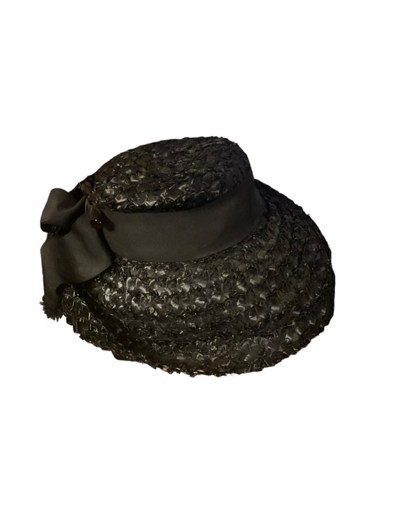 Vintage Black Woven Straw Pillbox Hat Ruffle Brim Floral Ribbon Bow Mid Century Vintage Woven Straw Pillbox Hat Brown Grosgrain Ribbon Bow  main image 4