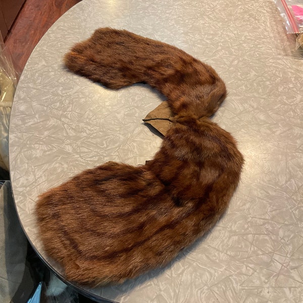 Mink Scalloped Fur Collar