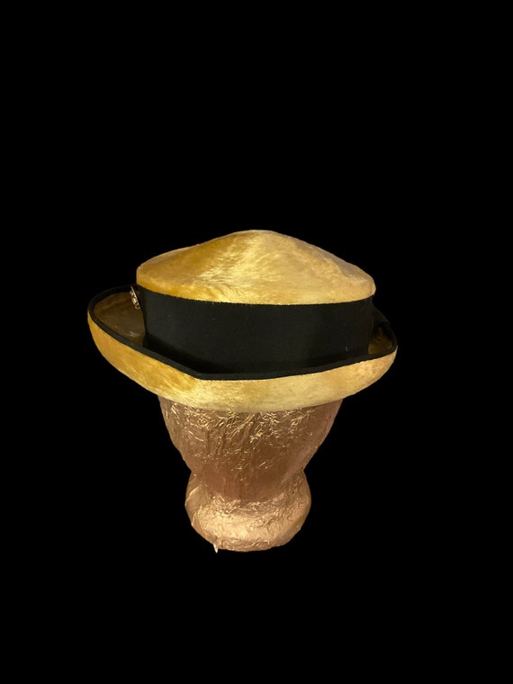 Knox 5th Avenue Yellow and Black Hat - image 1