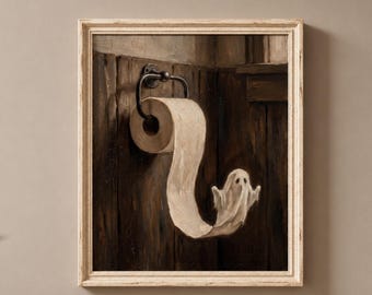 Può includere: Un dipinto a olio incorniciato che raffigura un rotolo di carta igienica appeso a una parete di legno scuro. L'estremità del foglio di carta igienica ha la forma di un piccolo fantasma bianco con due occhi scuri, su uno sfondo di legno rustico.