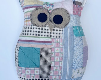 Quilted Owl Pillow: Vintage Quilt Plushie Decor (11.5 x 9 inches)