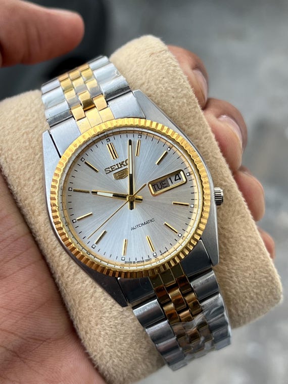Vintage Seiko 5 Fluted Bezel Mens Automatic Watch 7009-3110 - Etsy