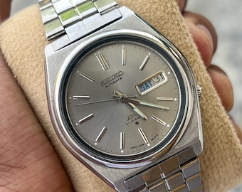 Vintage Seiko 5 DX 7009-3020 Mens Watch 37mm Silver Dial Automatic Day Date 7\