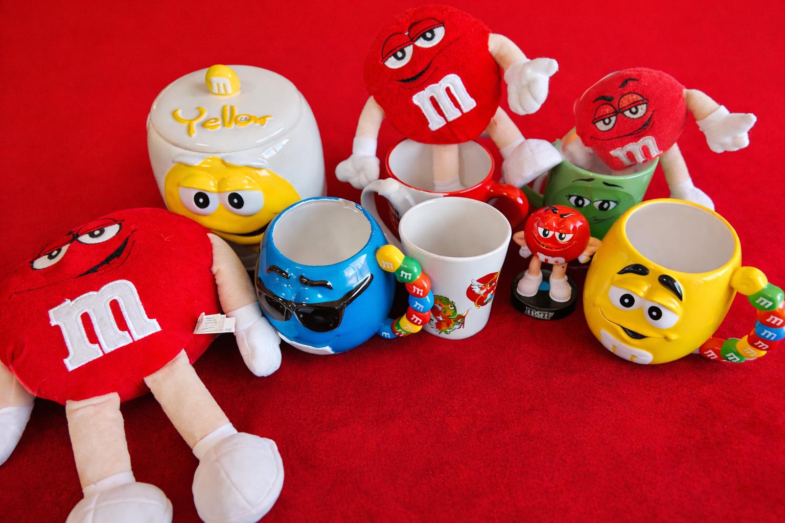 M and M Cookie Jar - Etsy