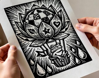 Impresión linográfica de rana con globo aerostático, tamaño A5, estilo cottagecore.