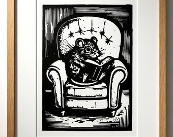 Impresión linográfica de ratón lector, tamaño A5, arte cottagecore en blanco y negro