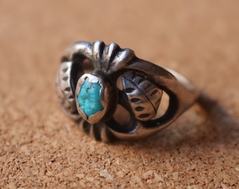 Turquoise Sand Cast Ring / Southwest Sterling Jewelry / Navajo Style Ring Size 8 1/4