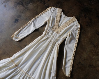 Gunne Sax DRESS / Poplin Cotton and Crochet Lace Maxi / Small Cream Vintage Prairie Dress