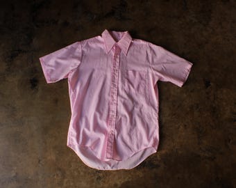 Camicia vintage da uomo rosa, a maniche corte con bottoni, taglia M