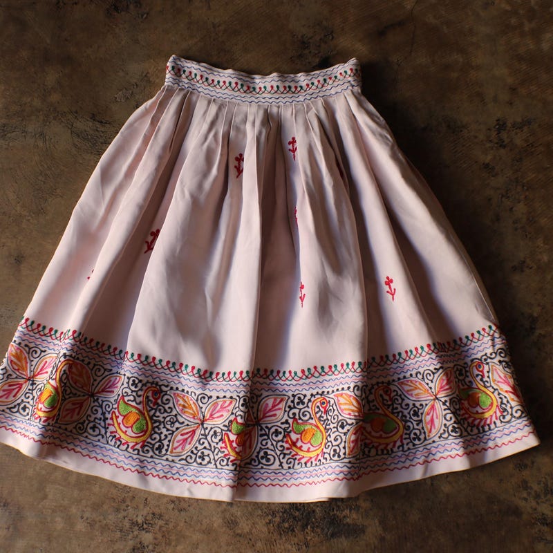 Vintage Embroidered Skirt-Waist 34 to 38