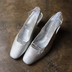 8 1/2 Silver Rhinestone Heels / Vintage Metallic Square Heel Pumps with Rhinestones