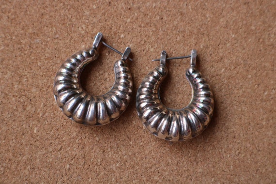 Puffy Sterling Hoops / Large Ribbed Silver Hoops … - image 1