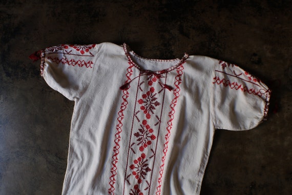 Eastern European Embroidered Dress / Vintage Folk… - image 2