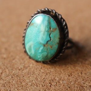 Vintage Turquoise Ring / 70&#39;s Sterling Ring / Southwest Turquoise Jewelry / Size 6 3/4