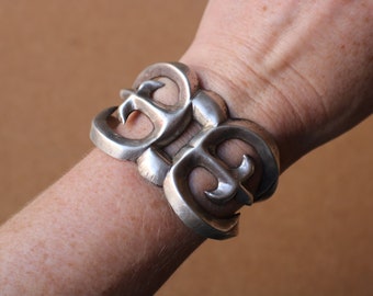 Sterling Sand Cast Bracelet / Vintage Silver Navajo Style Cuff / Southwest Unisex Jewelry