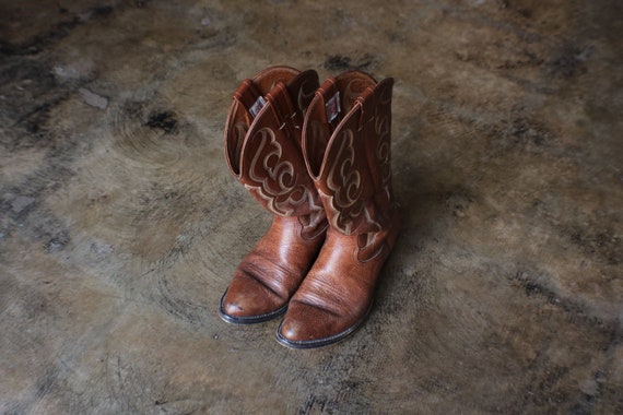 Size 7 D / Vintage Brown Leather Boots / Nacona We