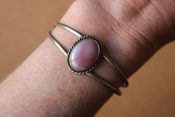 Pink Stone Cuff / Simple  Bracelet / Vintage Cost… - image 1