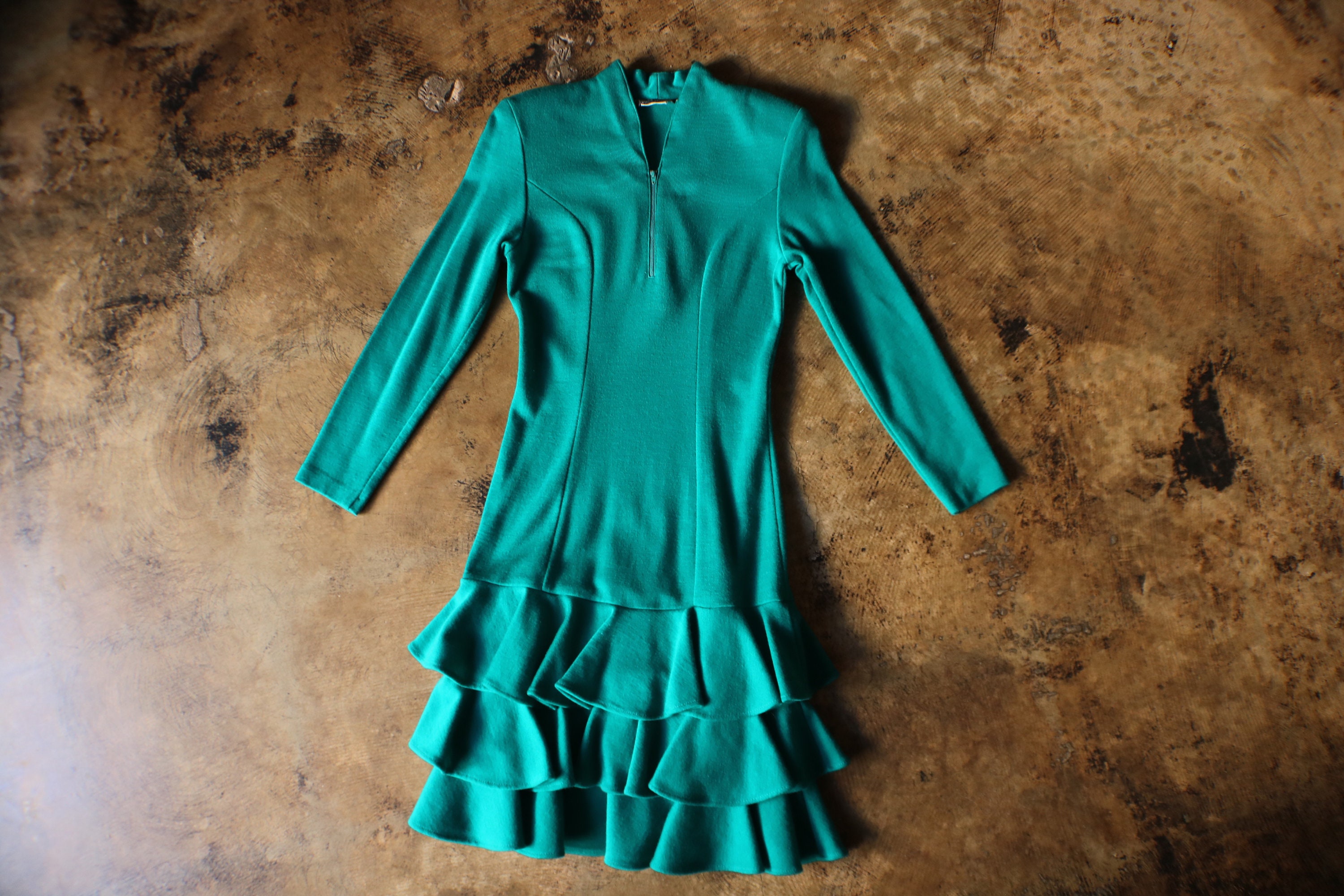 chinese dress ladies Nox Anabel D1269 Size 6 Turquoise Sequin Mermaid Long Sleeve Prom Dress Feather Corset Formal Gown