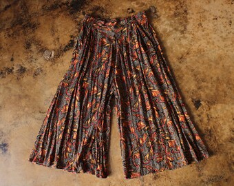 Cropped Palazzo Pants / 90's Flowy Coulotte Pant  / Women's Medium to Large