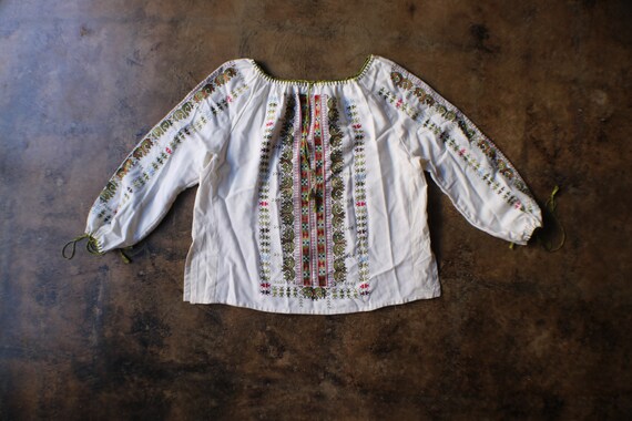 Embroidered Blouse / Vintage Peasant Blouse / Cott