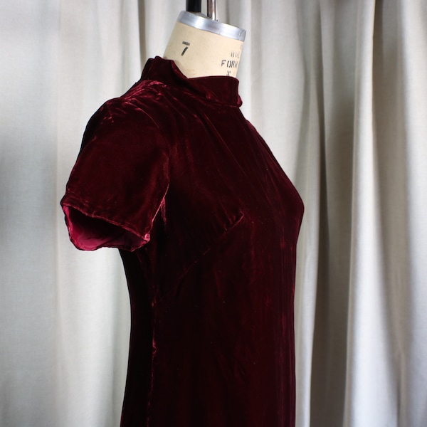 Red Velvet Maxi Dress / Dark Red Vintage Gown / Women's Small