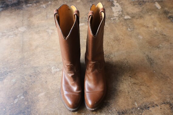 simple cowboy boots