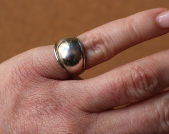 Domed Sterling Ring / Vintage Sterling Silver Ring / Size 4 3/4