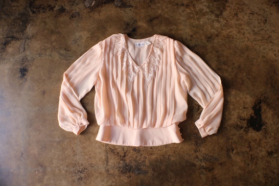 Vintage Pink Blouse / Pink Pleated Shirt with Lac… - image 1
