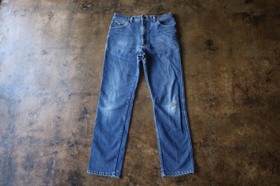 Distressed Lee Jeans /  Vintage Denim / Medium Wa… - image 1