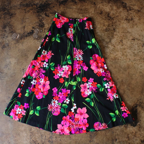 60's Floral Maxi Skirt / Vintage High Waist Long Patterned Skirt / Women's Small