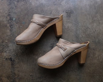 Zuecos de tacón de madera de los años 70, talla 8, mules de plataforma de cuero vintage para mujer.