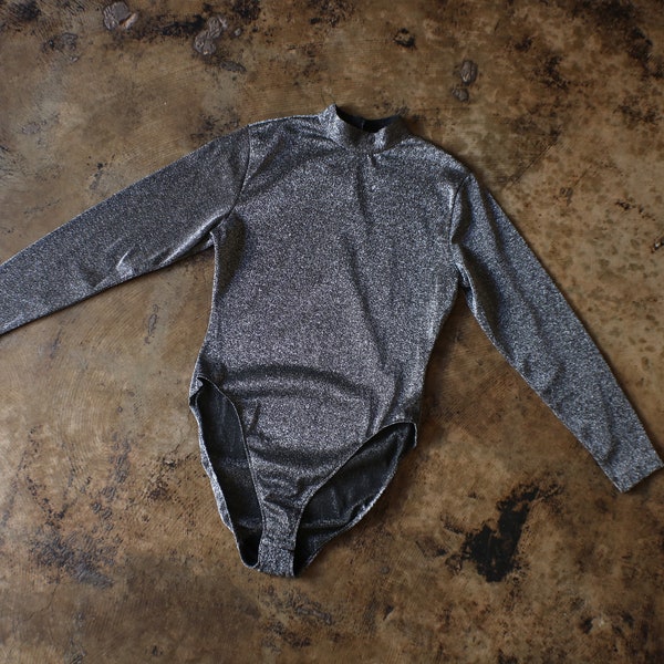 Silver Lurex Bodysuit / 1970's Metallic Long Sleeve Mock Neck Bodysuit  / Vintage Onsie