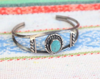 Turquoise Sterling Bracelet / Southwest Sterling Silver Cuff / Vintage Jewelry