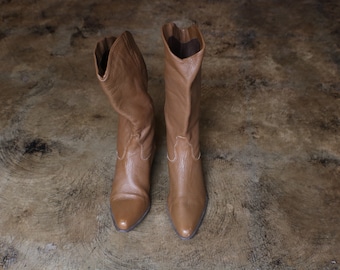 Brown Leather Boots , Women's Size 7 1/2 to 8 BOOTS